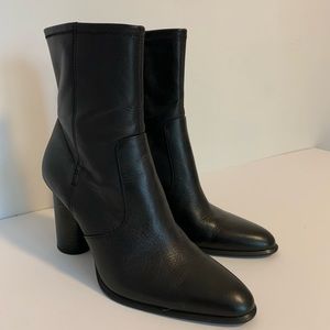 Black leather Zara heel glove boots size 40